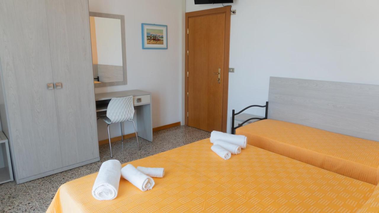 B&B Hotel Villa Nora 벨레지아아지마리나 외부 사진