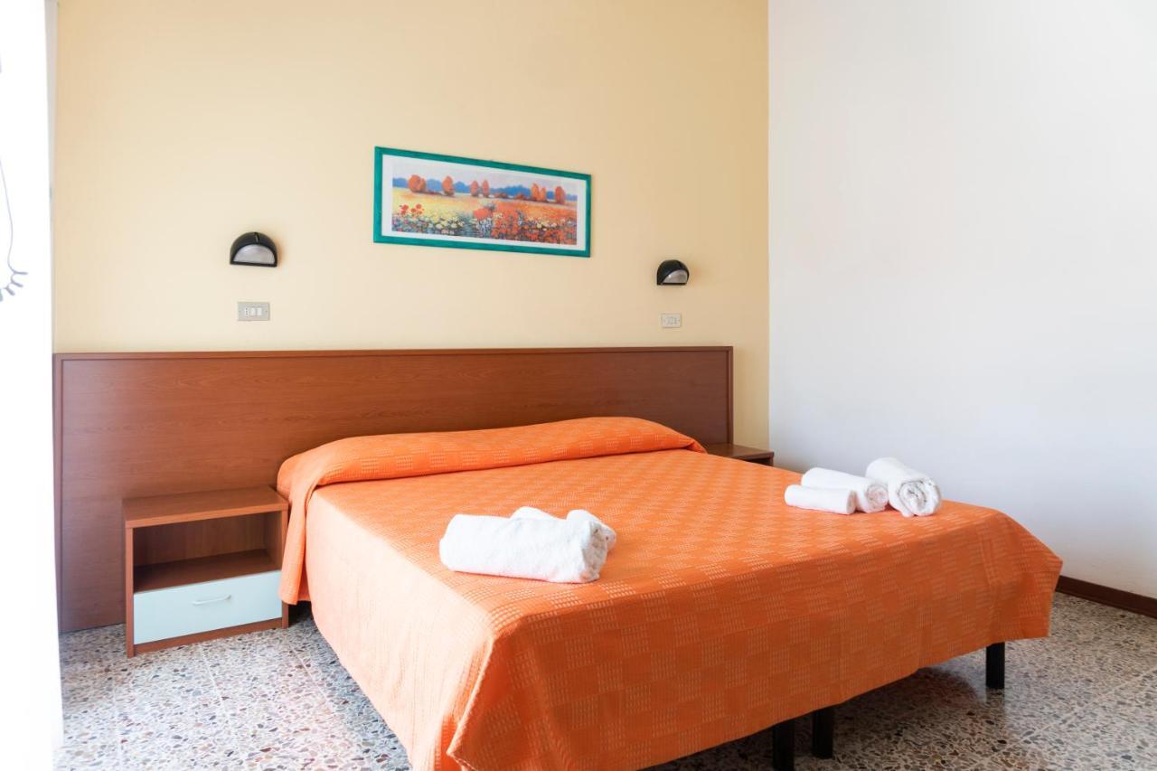 B&B Hotel Villa Nora 벨레지아아지마리나 외부 사진